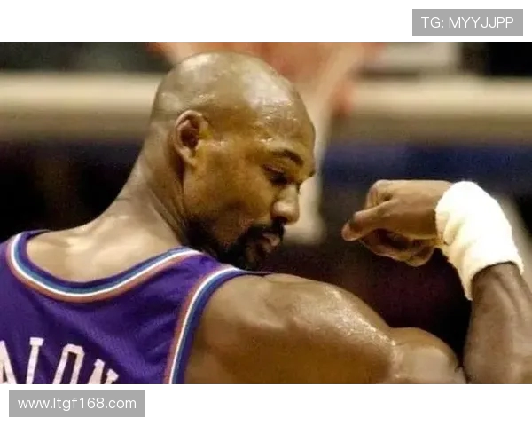 卡尔马龙的辉煌生涯与他在NBA历史中的统治力量与不朽传奇